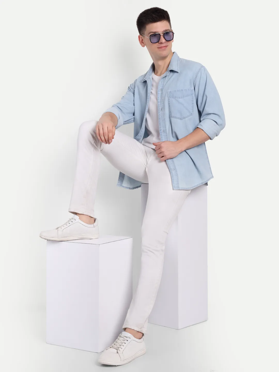 ecomm male shoot